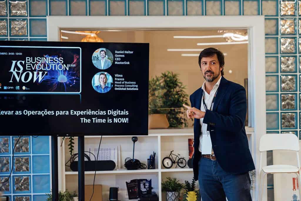 Ferramenta no-code para transformar operações digitais e impulsionar inovação empresarial.